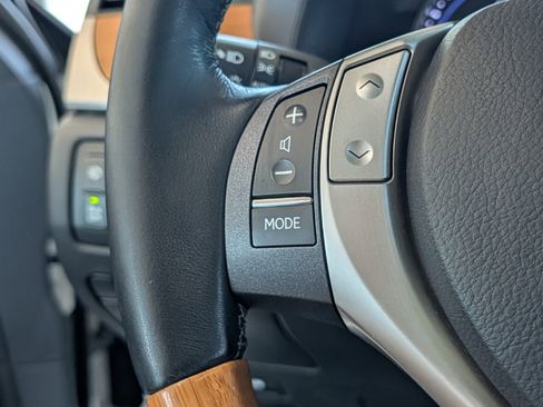 Used 2014 Lexus GS 450h RWD image 18