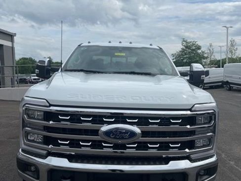 New 2025 Ford F350 Lariat w/ Chrome Package image 3
