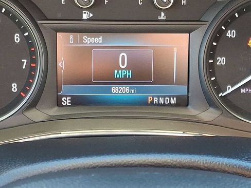 Used 2022 Buick Encore Preferred w/ Safety Package image 18