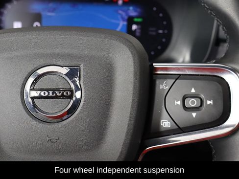 Used 2023 Volvo XC40 Recharge Plus AWD/4WD image 10