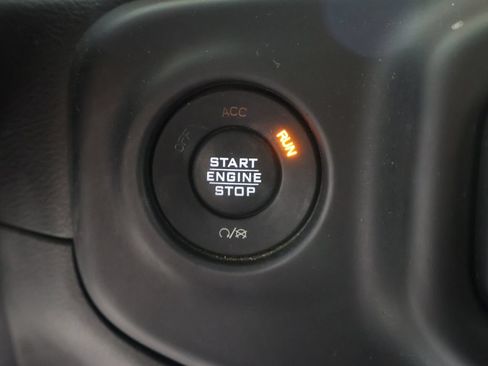 Used 2018 Jeep Wrangler Rubicon AWD/4WD image 19
