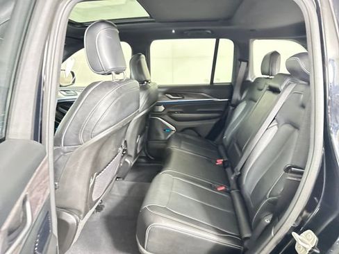 Used 2023 Jeep Grand Cherokee Overland image 25