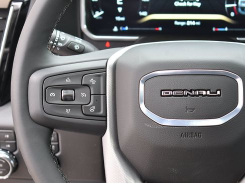 New 2026 GMC Sierra 2500 Denali w/ Denali Reserve Package AWD/4WD image 25