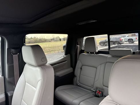 Certified 2025 GMC Sierra 1500 SLT w/ SLT Premium Package image 10