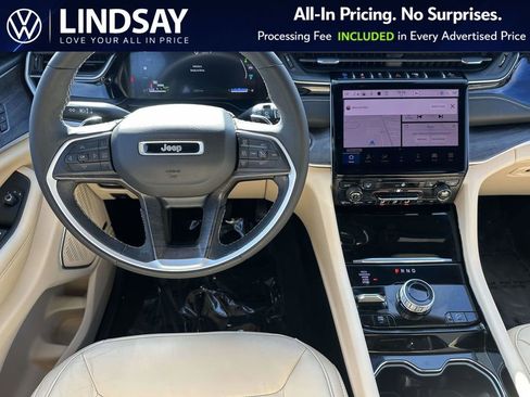 Used 2022 Jeep Grand Cherokee Limited 4xe image 10