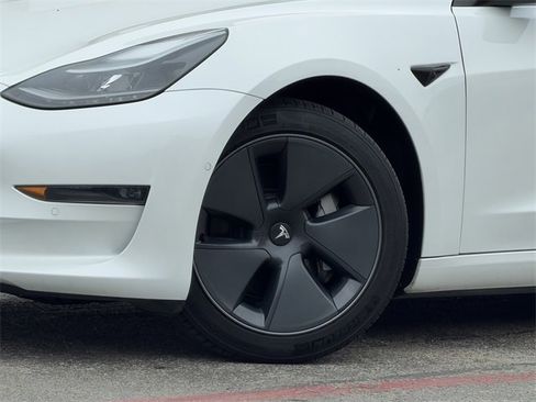 Used 2022 Tesla Model 3 Long Range image 8