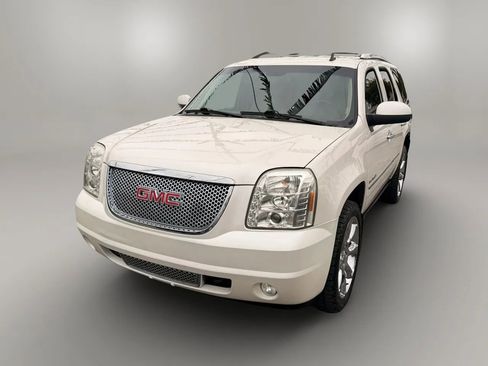 Used 2013 GMC Yukon Denali AWD/4WD image 5