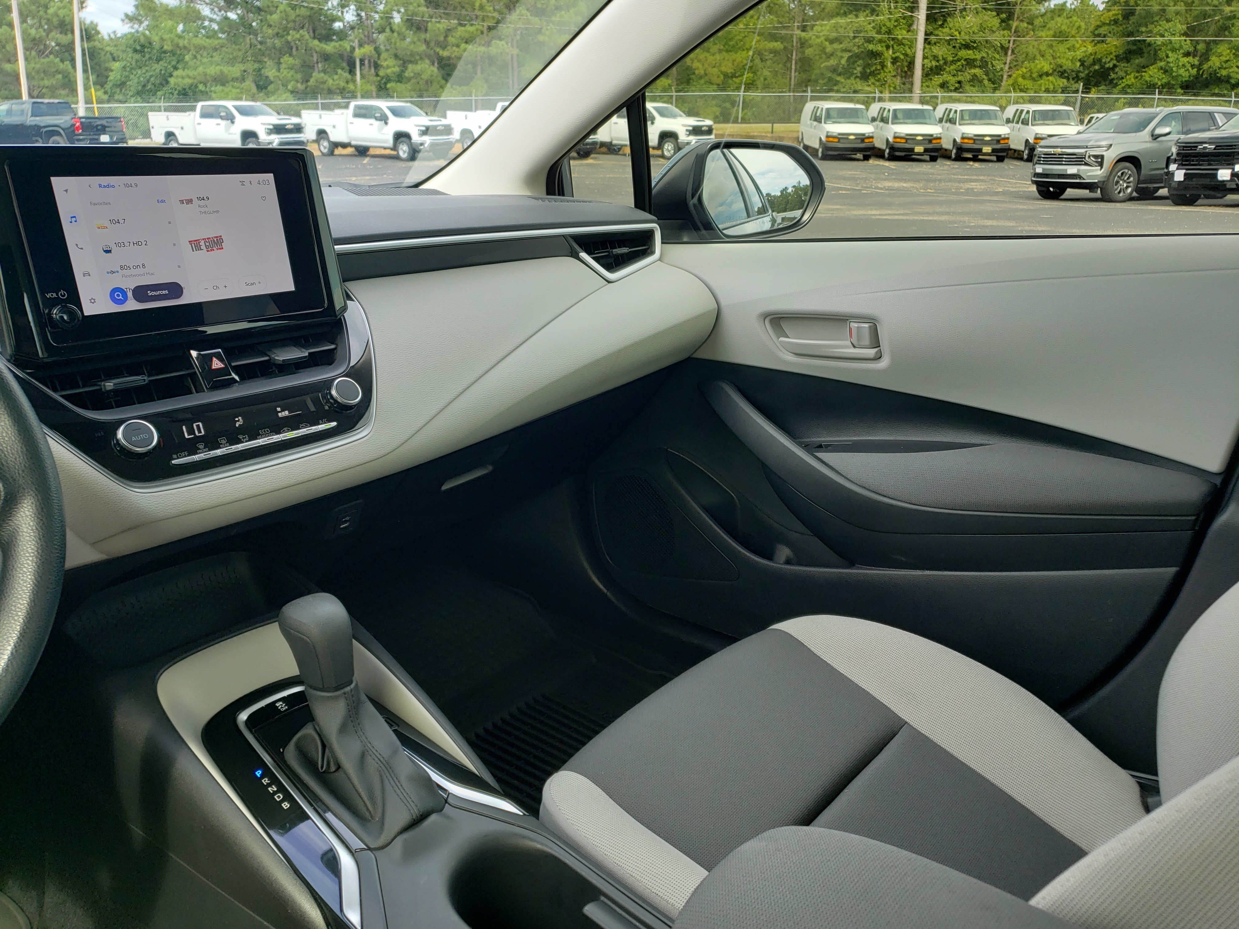 Used 2025 Toyota Corolla LE FWD image 19