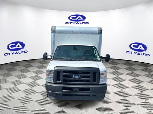 Used 2022 Ford E-350 and Econoline 350 Super Duty RWD image 11