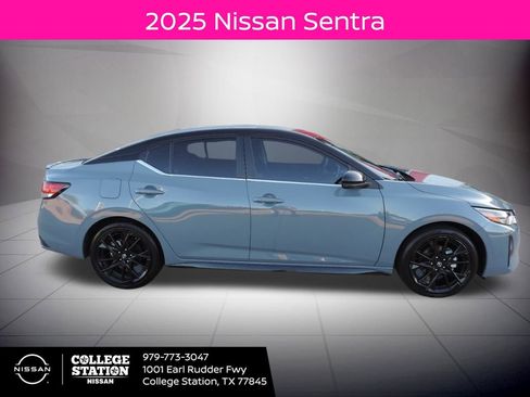 Used 2025 Nissan Sentra SR w/ Midnight Edition image 2