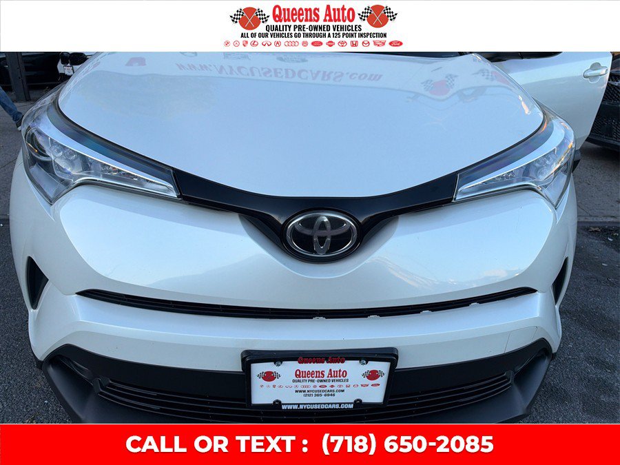 Used 2018 Toyota C-HR XLE FWD image 27