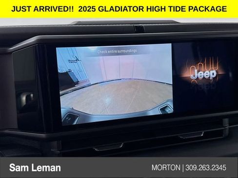 New 2025 Jeep Gladiator High Tide image 13