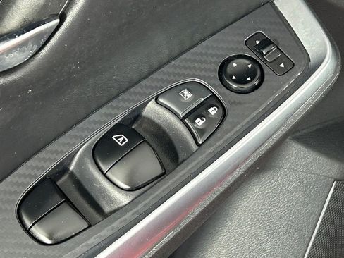 Used 2020 Nissan Sentra SR FWD image 29