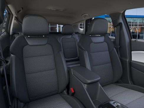 New 2026 Chevrolet Trax LT w/ LT Convenience Package FWD image 16