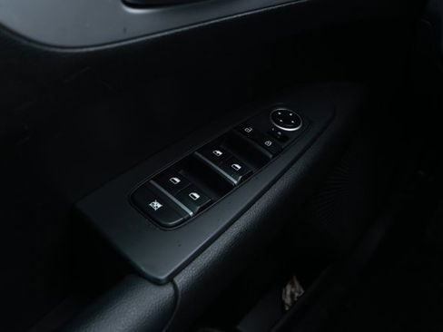 Used 2023 Kia Forte LXS image 19