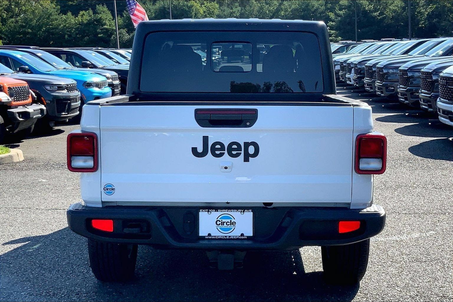 Used 2020 Jeep Gladiator Sport w/ Quick Order Package 24S AWD/4WD image 4