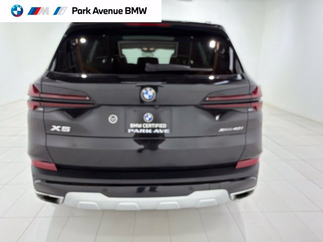 Certified 2024 BMW X5 xDrive40i w/ Premium Package AWD/4WD image 4