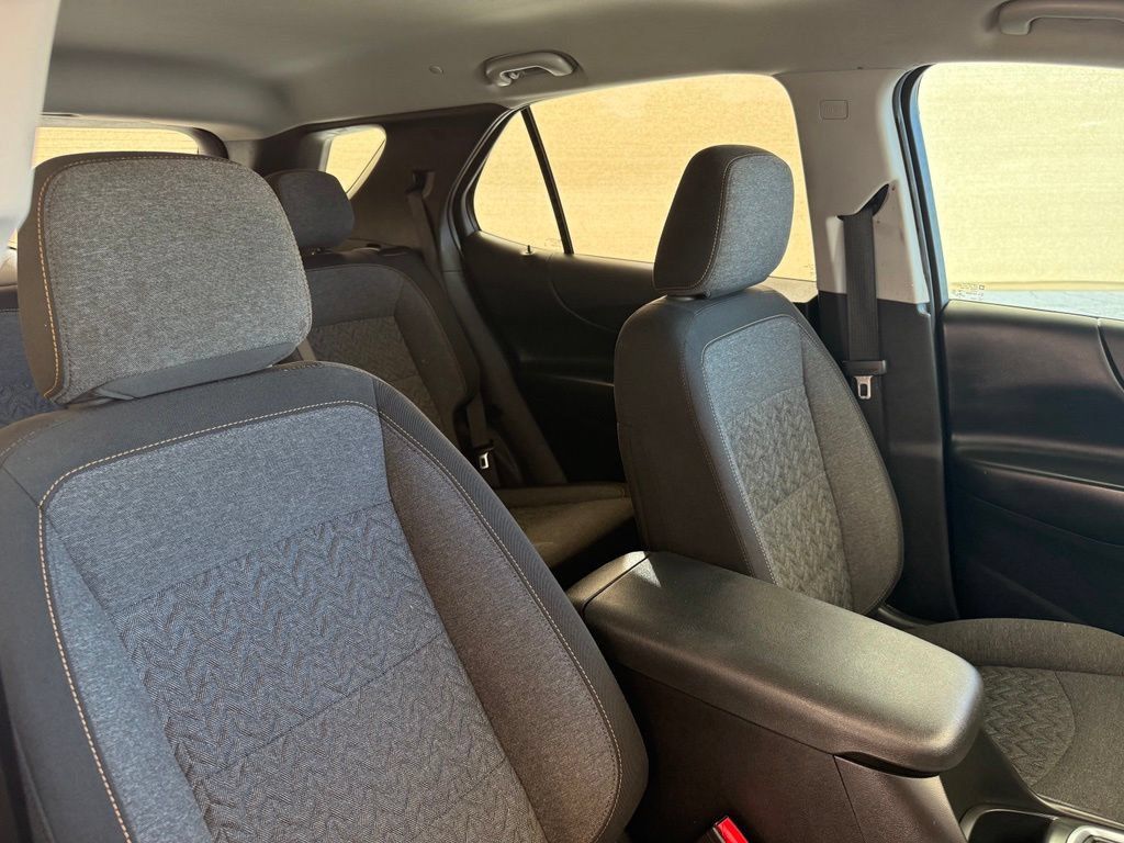 Used 2023 Chevrolet Equinox LT FWD image 13