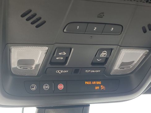 Certified 2025 Cadillac XT6 Premium Luxury image 29