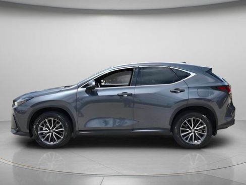 Used 2024 Lexus NX 250 FWD image 3