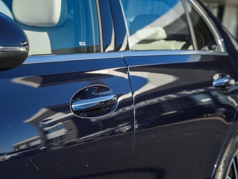 Used 2023 Mercedes-Benz C 300 4MATIC Sedan image 16