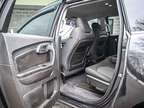 Used 2012 Chevrolet Traverse LT image 11