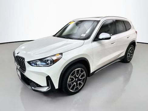 Used 2023 BMW X1 xDrive28i w/ Convenience Package AWD/4WD image 3