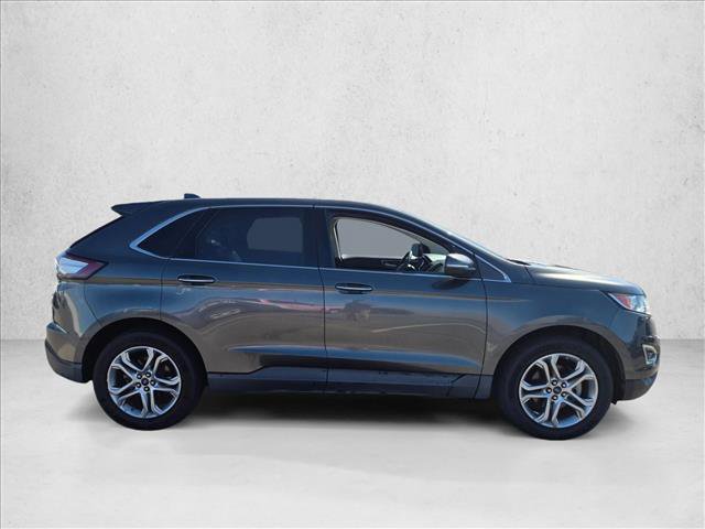Used 2017 Ford Edge Titanium w/ Equipment Group 301A FWD image 4