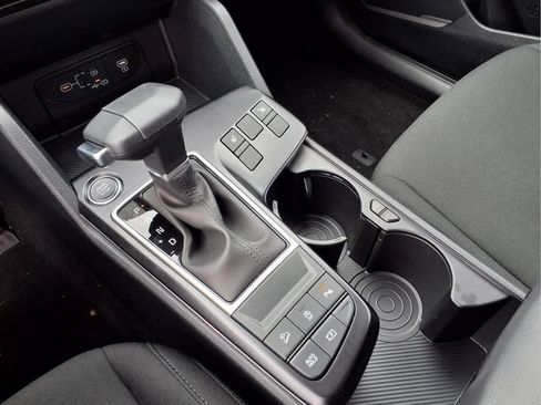 New 2026 Kia Sportage LX FWD image 6