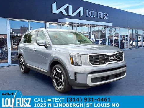 Used 2024 Kia Telluride S w/ S Sunroof Package AWD/4WD image 1