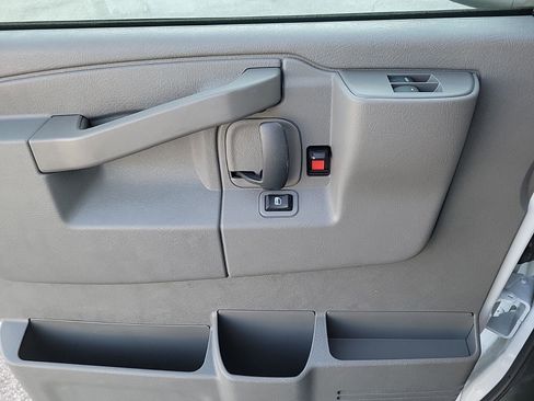 New 2025 GMC Savana 3500 w/ Power Convenience Package image 18