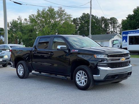 Used 2019 Chevrolet Silverado 1500 LT w/ All-Star Edition AWD/4WD image 4