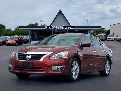 Used 2015 Nissan Altima 2.5 SV image 1