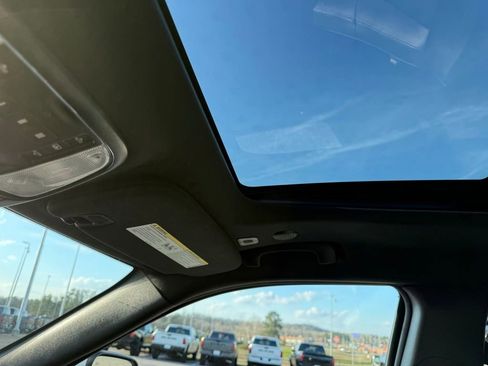 Used 2018 Jeep Grand Cherokee High Altitude image 21