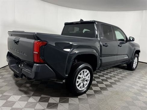 Certified 2025 Toyota Tacoma SR5 image 8