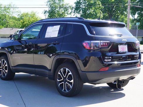 Used 2022 Jeep Compass Limited AWD/4WD image 5