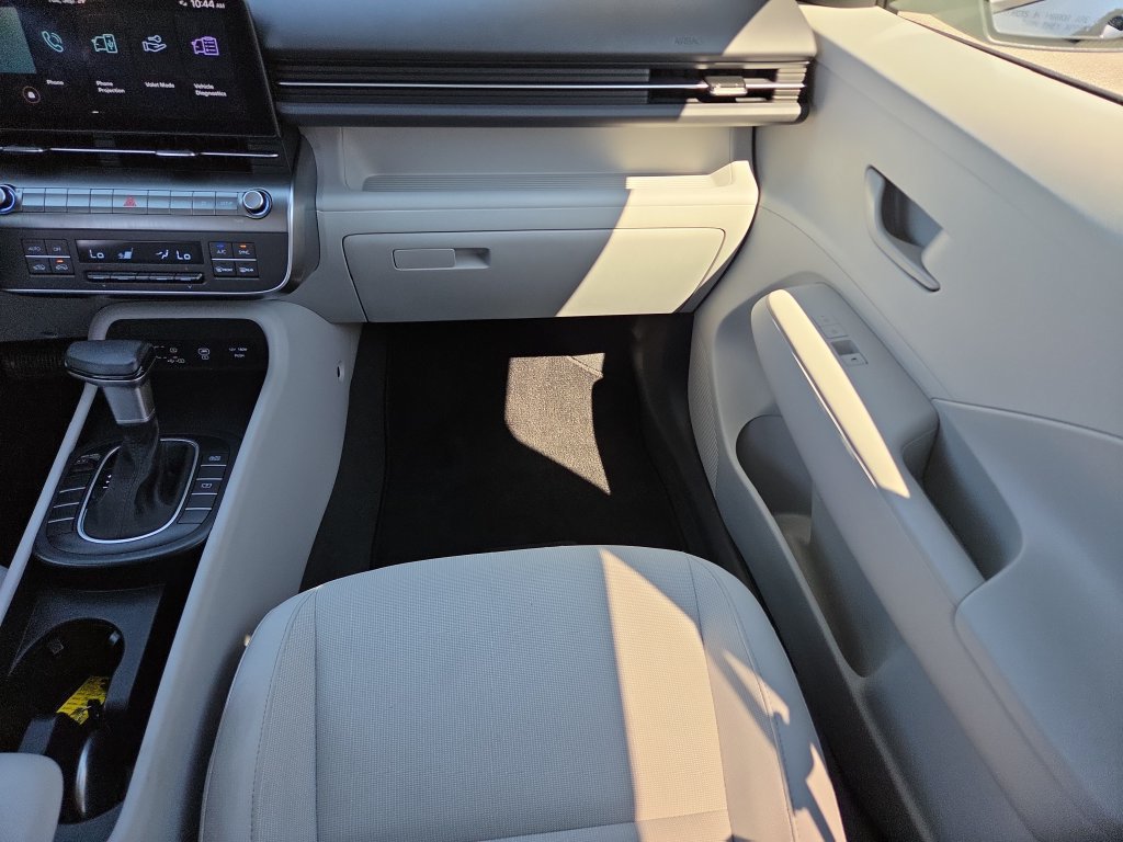 Certified 2024 Hyundai Kona SEL FWD image 16