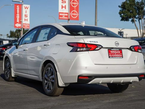 Certified 2025 Nissan Versa SV w/ Trunk Package FWD image 9
