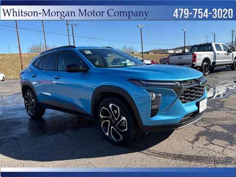 Used 2025 Chevrolet Trax RS w/ Driver Confidence Package image 3