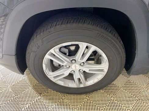 Used 2023 GMC Terrain SLE w/ Driver Convenience Package AWD/4WD image 22