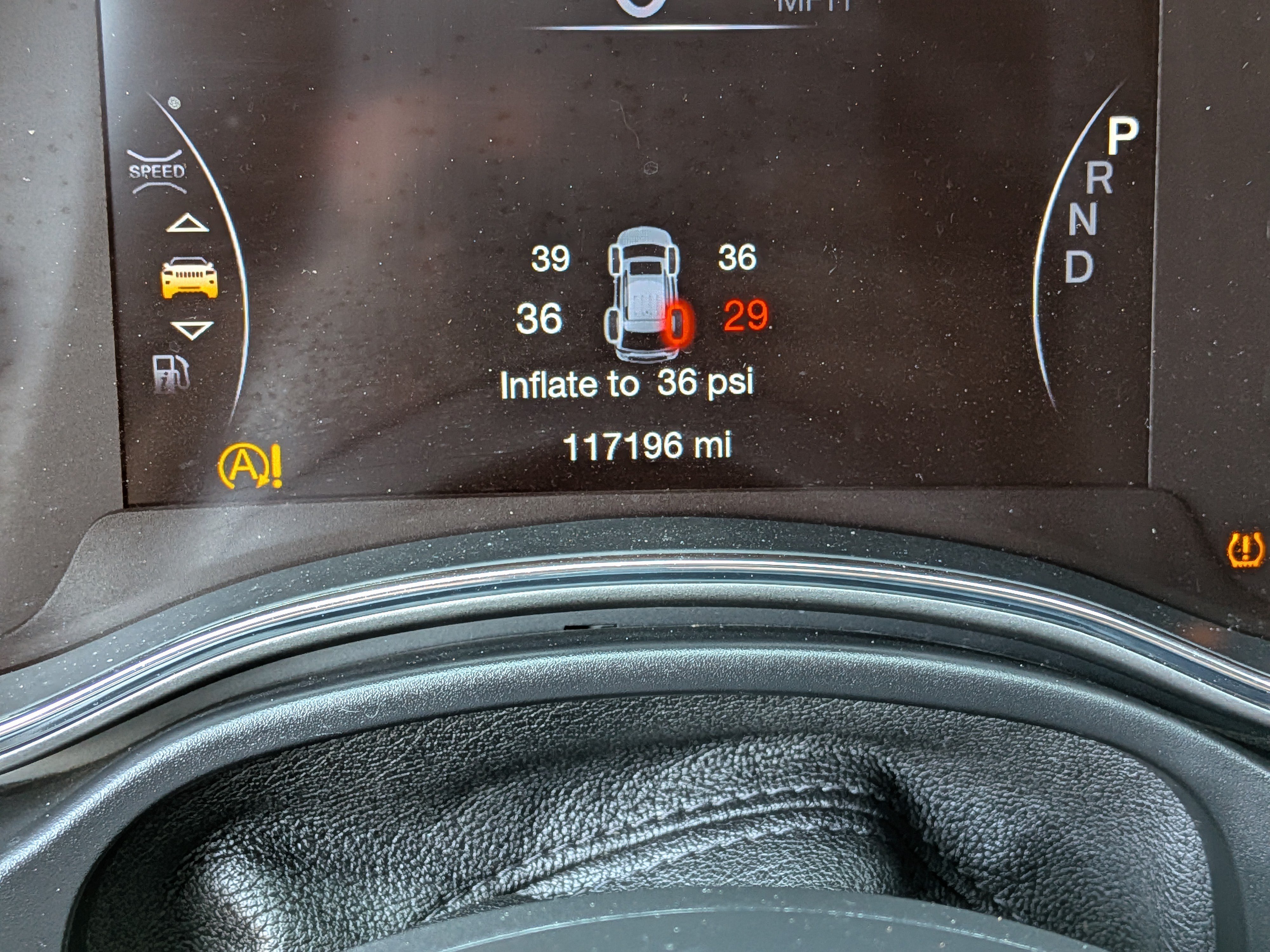 Used 2018 Jeep Grand Cherokee Altitude RWD image 29