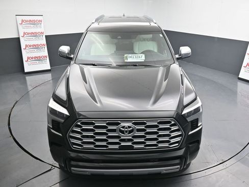 Used 2025 Toyota Sequoia Capstone image 34