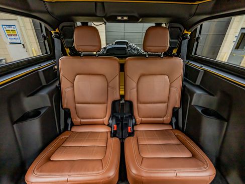 Used 2024 Ford Bronco Heritage Edition image 33