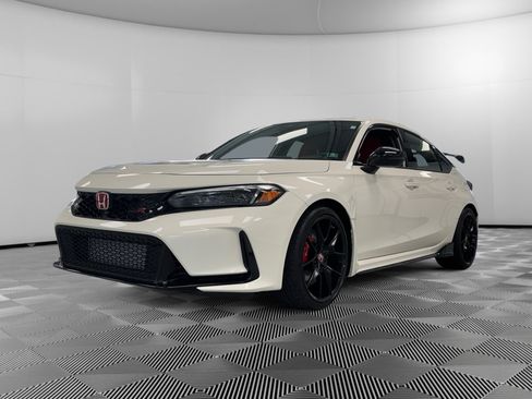 Used 2025 Honda Civic Type R image 4