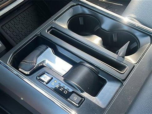 New 2025 Ford F150 Lightning Lariat image 32