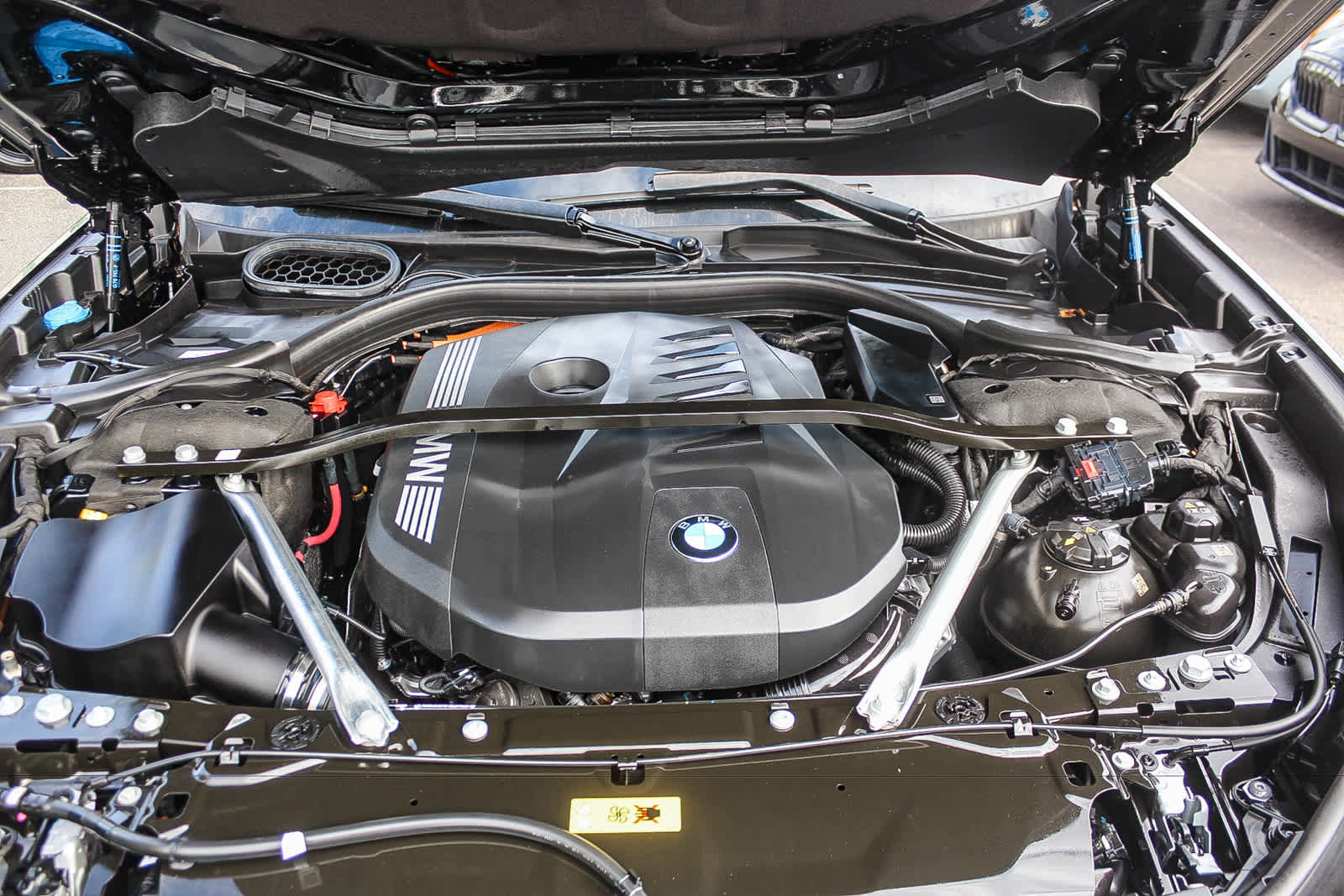 Used 2026 BMW 750e xDrive AWD/4WD image 29