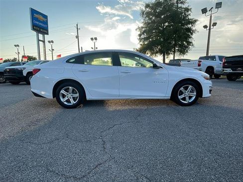 Used 2024 Chevrolet Malibu LT image 8