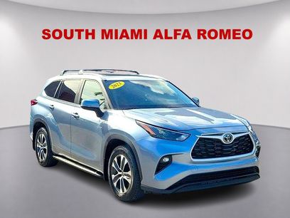 Used 2023 Toyota Highlander XLE