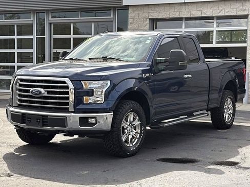 Used 2015 Ford F150 XLT w/ Equipment Group 302A Luxury AWD/4WD image 4