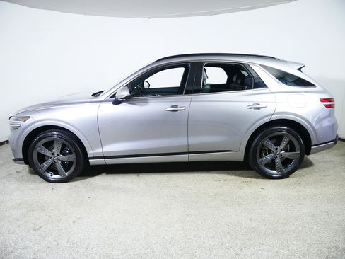 Used 2022 Genesis GV70 3.5T Sport w/ Sport Prestige Package image 4